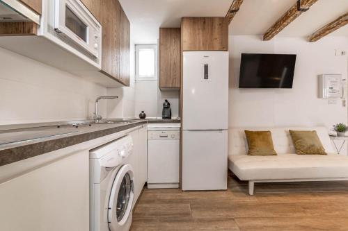 Laurel Lounge & Terrace - STAR STAY HOMES