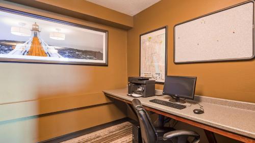 an office with a desk with a computer on it at Best Western Providence Warwick Airport Inn in Warwick