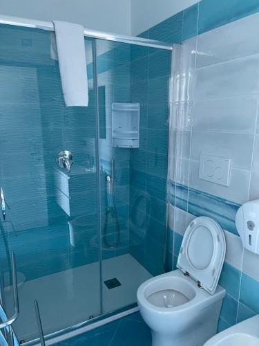 Un baño de CapriOnda