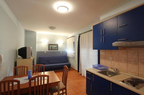 Kuchyň nebo kuchyňský kout v ubytování Apartments Villa Ceres