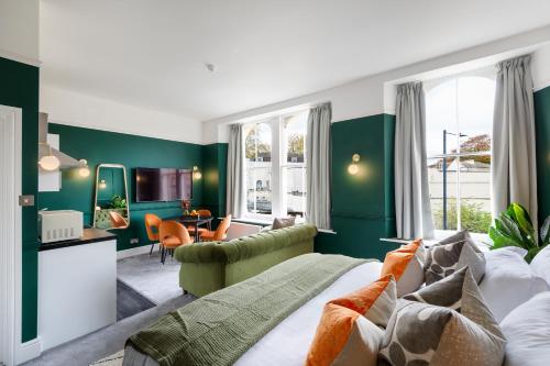 Gallery image of Your Apartment I Clifton House in Bristol