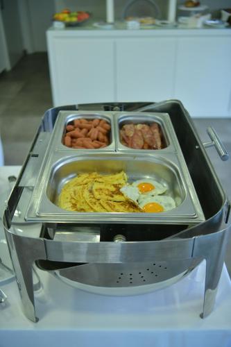 Jídlo v hotelu nebo okolí