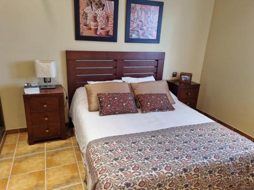 Postel nebo postele na pokoji v ubytování Casa Rural El Duende