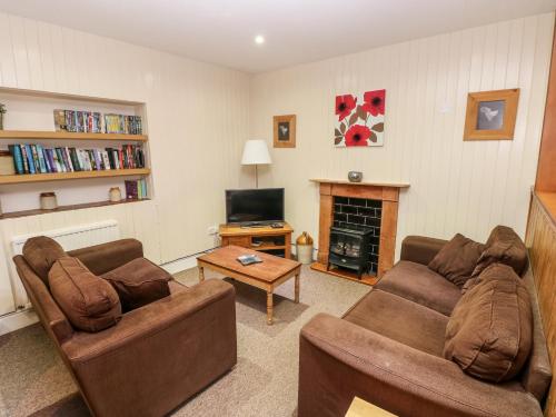 Lake Cottage – Photos 2