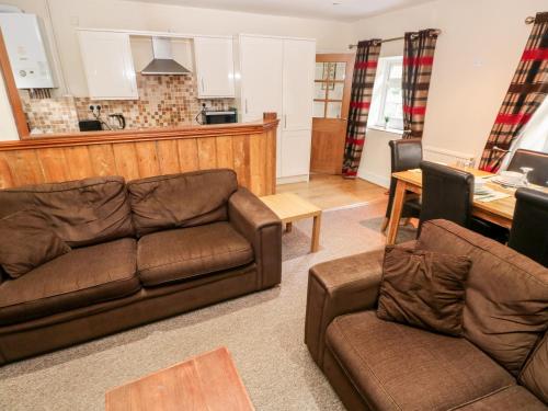Lake Cottage – Photos 5
