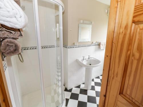 Kylpyhuone majoituspaikassa 12 Cornadarragh