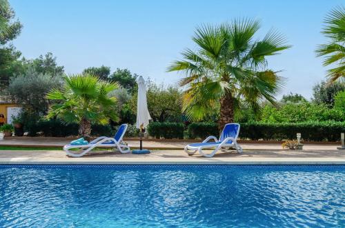 YourHouse Oratge, finca for families near the beach with private pool