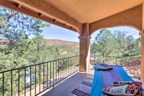 Sedona House Wraparound Balcony and Mtn Views!