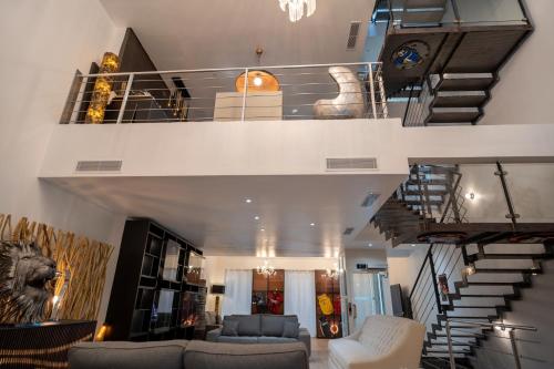 Foto Venue C - Luxurious & Spacious - Mansion - Elevator - Patio 1