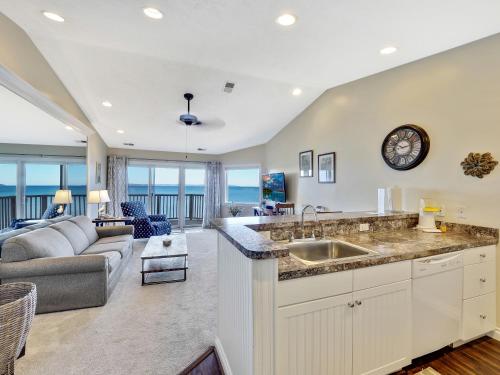 Beach Room 328 – Photos 2