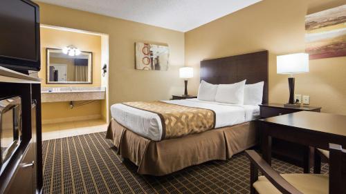 Imagen de la galería de Best Western Green Tree Inn, en Clarksville