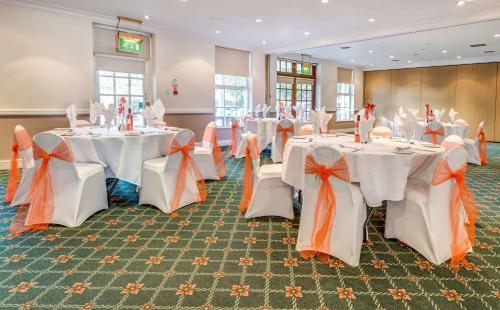 Best Western The Royal Chase Hotelにあるレストランまたは飲食店