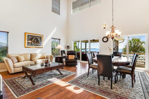 Bayshore Panorama 1 & 2 – Photos 3