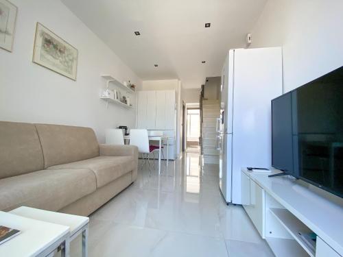 Fotografie z fotogalerie ubytování New Modern Deluxe Apartment in Kallithea v destinaci Kallithea