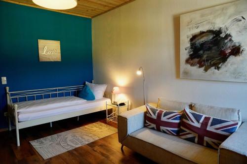 Postel nebo postele na pokoji v ubytování Hotel Endorfer Hof