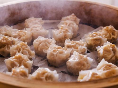 Mad på resortet eller i nærheden