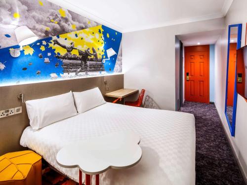 ibis Styles Manchester Portland Image