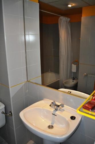 Ένα μπάνιο στο Hotel España