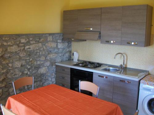 A kitchen or kitchenette at Il Fabianetto