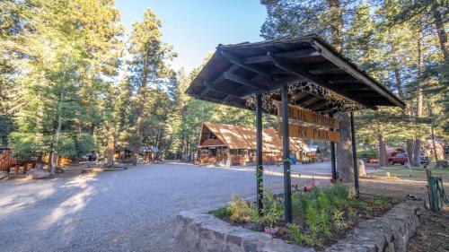 The Ponderosa Apartment