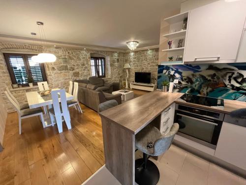 Apartment Old Town Ivo
