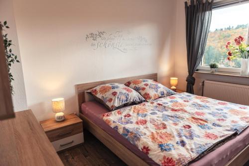 Giường trong phòng chung tại Waldblick