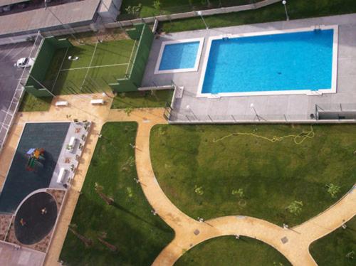 The swimming pool at or close to SOLO FAMILIAS TORRESOL
