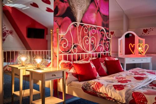 Postel nebo postele na pokoji v ubytování Hotel Przystanek Torun
