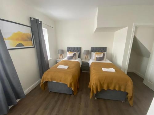 Newly built house with parking near city/train