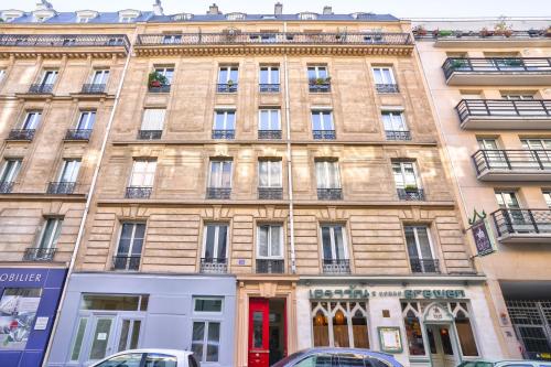 NEW Eiffel Tour ! Splendid Apartments in the Heart of Paris