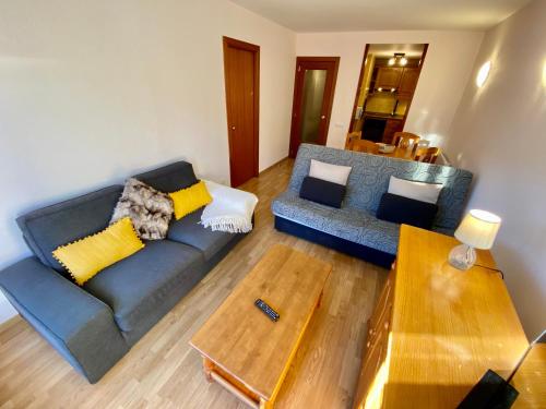  PROBER_TERRASSES DEL TARTER -  Room  picture :   Hairdryer    Kitchenette    Balcony                   