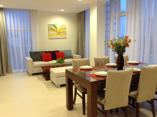 Dining area sa apartment