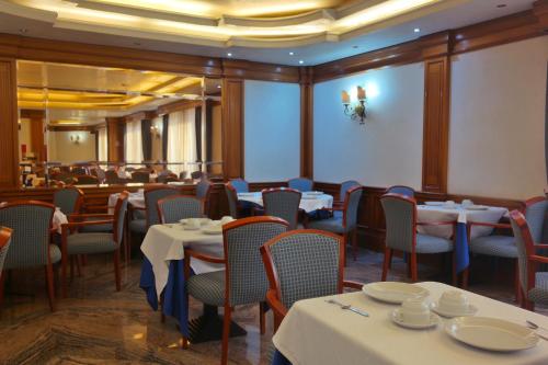 Restaurace v ubytování Hotel Mondial