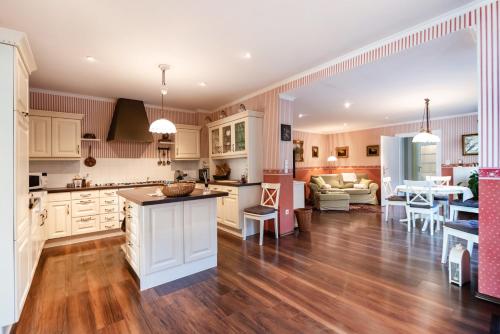 Renoviertes Bauernhaus mit Garten in Ruhelage