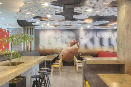 Un lugar para sentarse en Ibis Guadalajara Expo