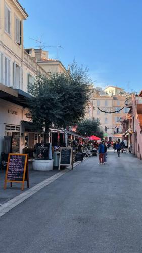 Beau meublé 3 pièces 60 m² Cannes Le Suquet photo 13
