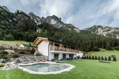 LaMonte Luxury Chalet