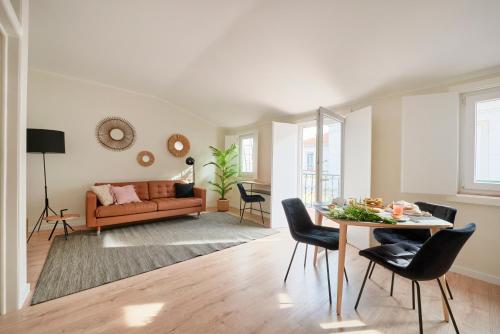 Fantastic Apartment with balcony in Bica