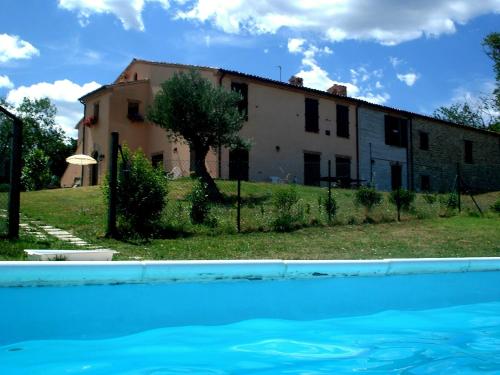 Bazén v ubytování Santa Maria del Gallo nebo v jeho okolí