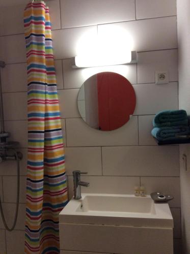 Ένα μπάνιο στο Joli appartement "Sérénité "