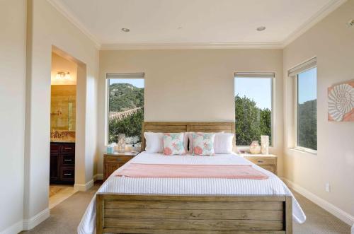 Ένα ή περισσότερα κρεβάτια σε δωμάτιο στο Aloha Avila