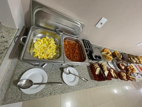 Jídlo v hotelu nebo okolí