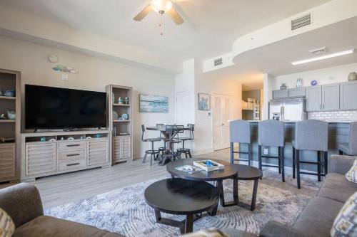 Calypso 3-2303 Penthouse Level w/ Incredible View! photo 29