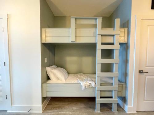 Voodi või voodid majutusasutuse Calypso 3-2303 Penthouse Level w/ Incredible View! toas