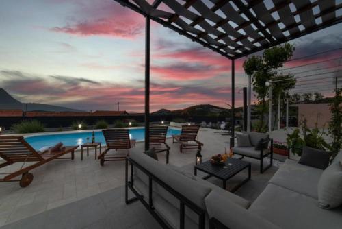 Villa Pax - with pool – Photos 3