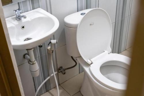 Un baño de Batuque Town Villa