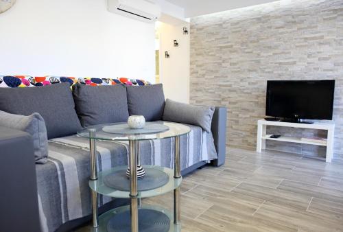 Pearl Apartment