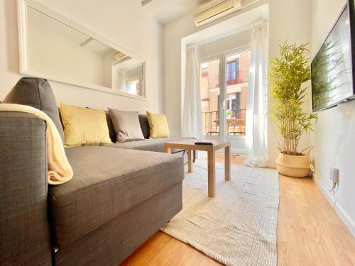 Valverde Malasaña - Coqueto estudio con sofá cama en el centro