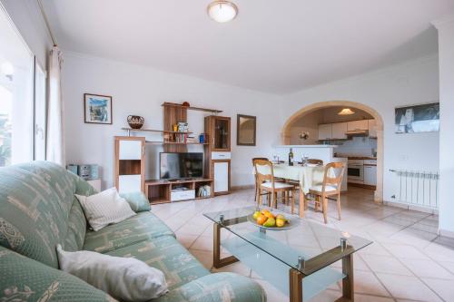Casa Margot 6 by Aguilarent