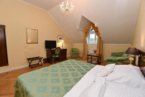 Katil atau katil-katil dalam bilik di Castle Hotel Grof Degenfeld Superior